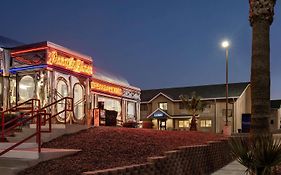 Travelodge By Wyndham Yuma